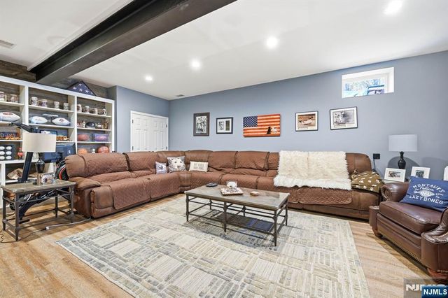 173 Point Breeze Drive, West Milford, NJ 07421