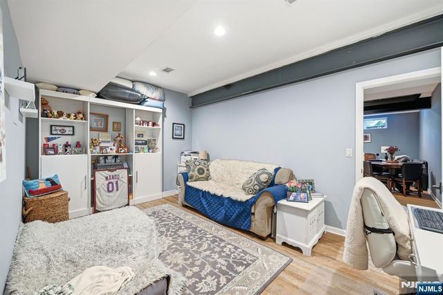 173 Point Breeze Drive, West Milford, NJ 07421