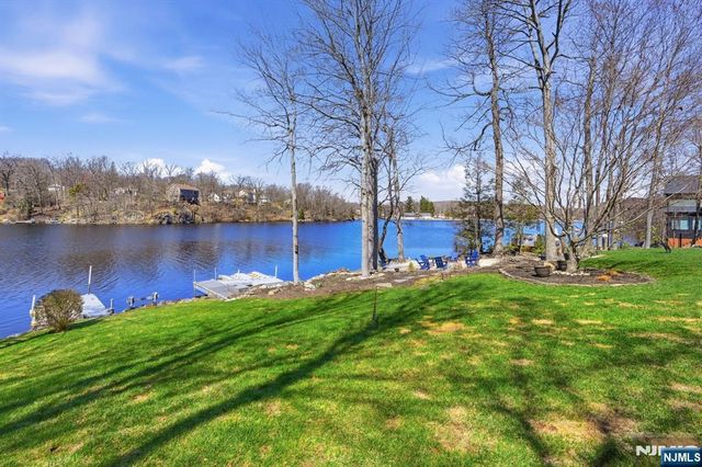 173 Point Breeze Drive, West Milford, NJ 07421