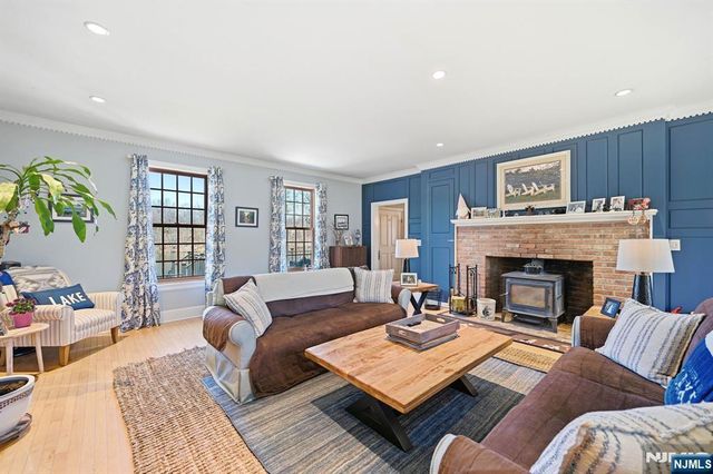 173 Point Breeze Drive, West Milford, NJ 07421
