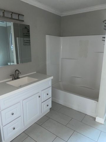 3114 Topeka St, Corpus Christi, TX 78404