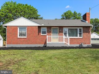 622 S ALLISON STREET, Greencastle, PA 17225