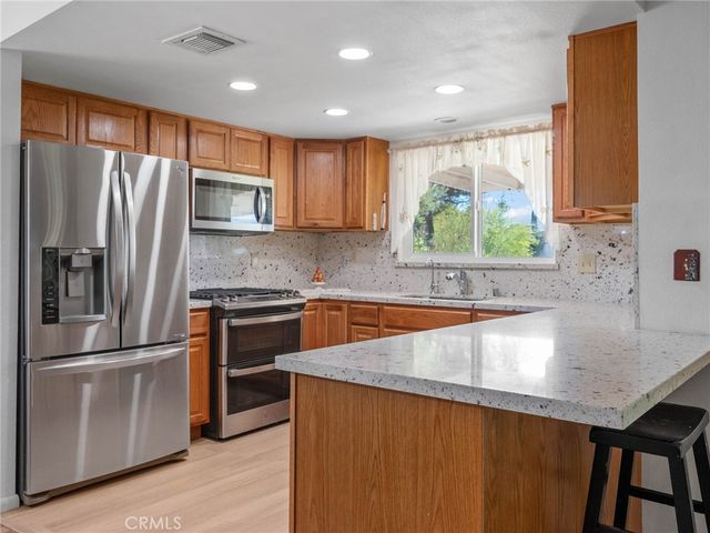 15163 Tournament Drive, Helendale, CA 92342