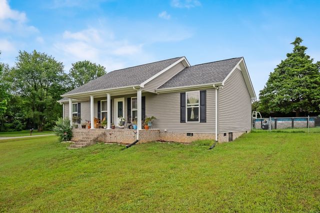 798 OConnor St, Smithville, TN 37166