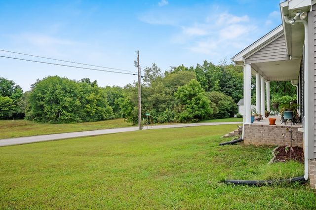 798 OConnor St, Smithville, TN 37166