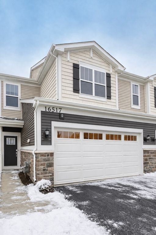 16517 W Golden Valley Lane, Lockport, IL 60441