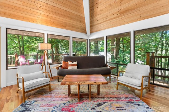 2 White Mountain Lane, Bellingham, WA 98229