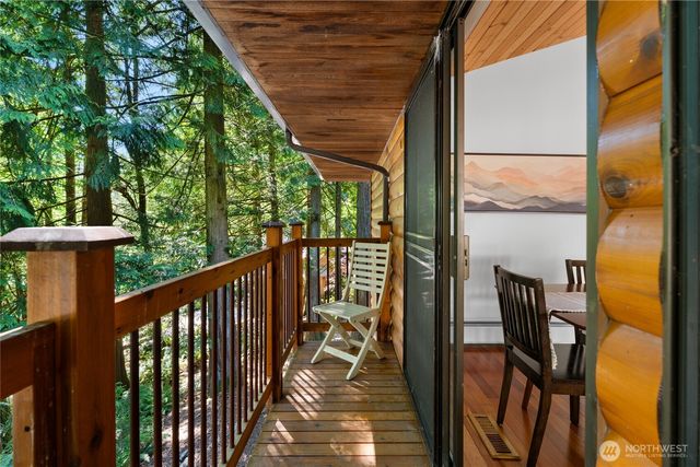 2 White Mountain Lane, Bellingham, WA 98229