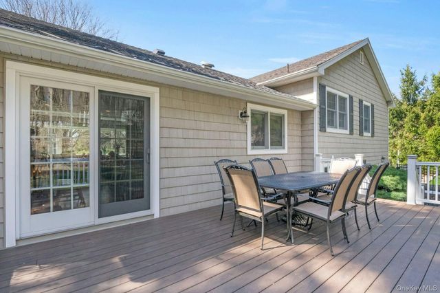 31 Orchard Road, Briarcliff Manor, NY 10510