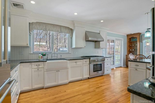 31 Orchard Road, Briarcliff Manor, NY 10510
