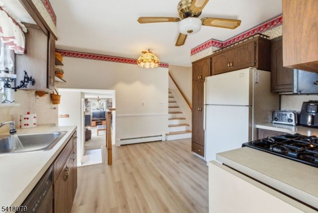 3 Manor Dr, Andover Twp., NJ 07860