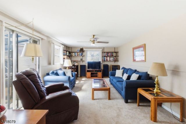 3 Manor Dr, Andover Twp., NJ 07860