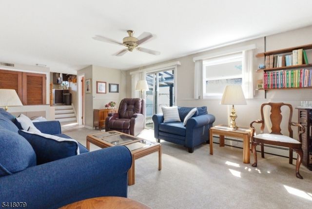 3 Manor Dr, Andover Twp., NJ 07860