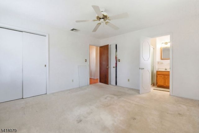 3 Manor Dr, Andover Twp., NJ 07860