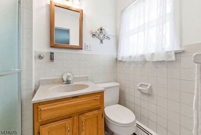 3 Manor Dr, Andover Twp., NJ 07860