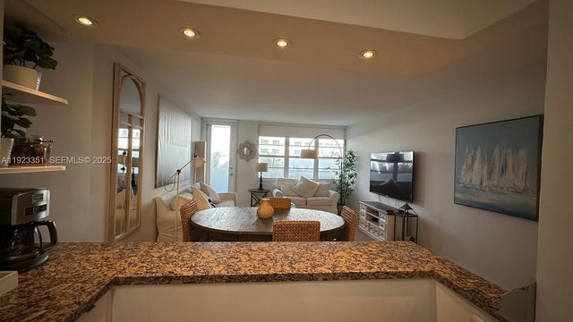 100 Lincoln Rd 410, Miami Beach, FL 33139