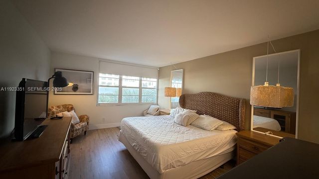 100 Lincoln Rd 410, Miami Beach, FL 33139