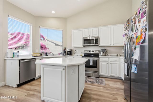 9522 E NITTANY Drive, Scottsdale, AZ 85255