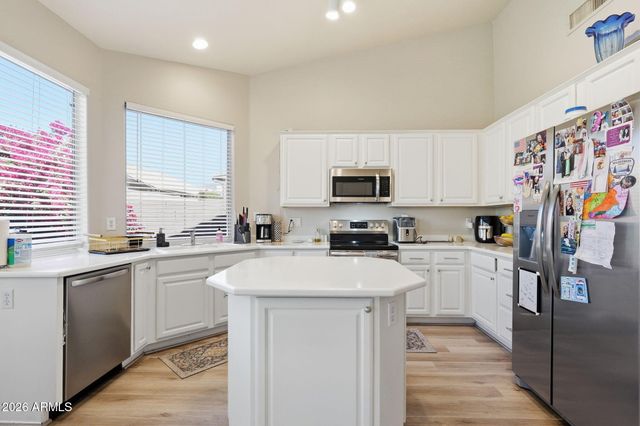 9522 E NITTANY Drive, Scottsdale, AZ 85255