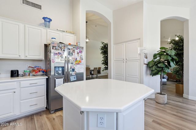 9522 E NITTANY Drive, Scottsdale, AZ 85255