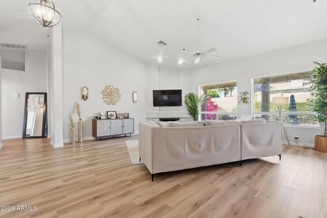 9522 E NITTANY Drive, Scottsdale, AZ 85255