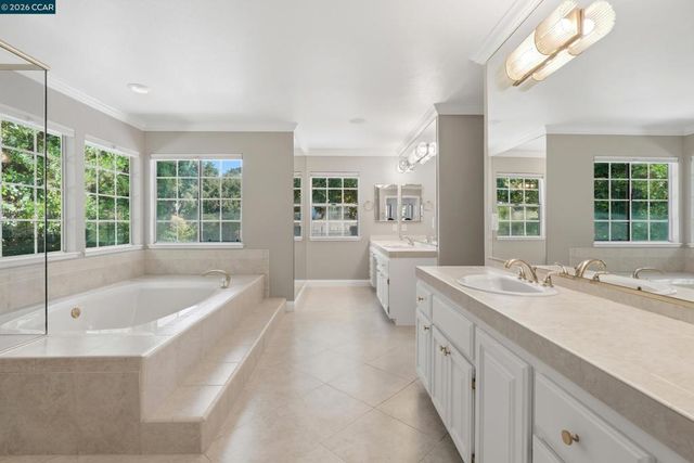 44 Squire Court, Alamo, CA 94507
