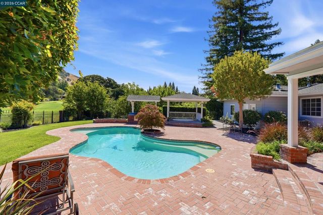 44 Squire Court, Alamo, CA 94507