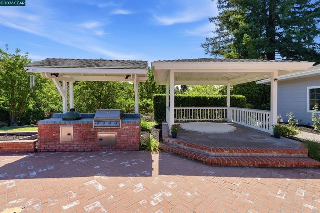 44 Squire Court, Alamo, CA 94507