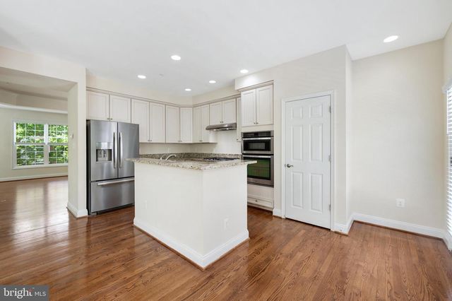 8341 BRODERICK CIR, Gaithersburg, MD 20877