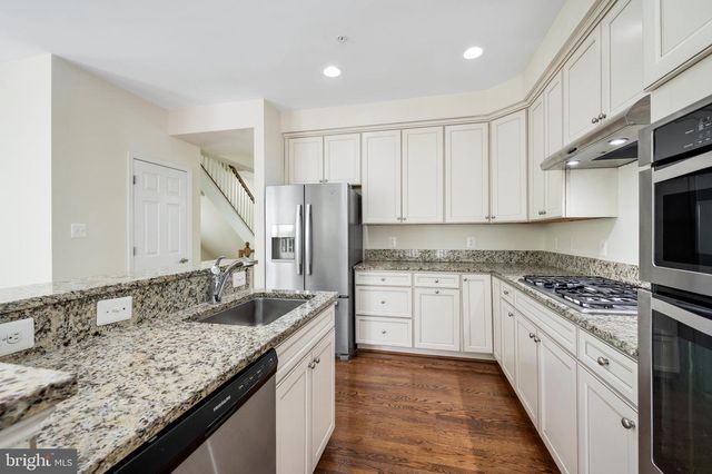 8341 BRODERICK CIR, Gaithersburg, MD 20877