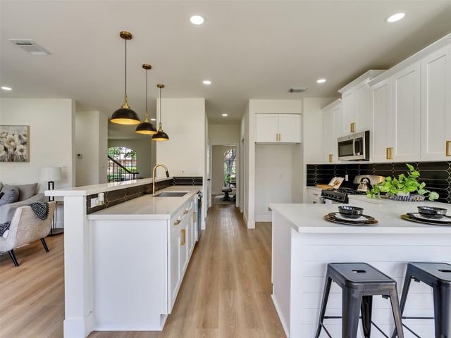 246 Cedar Elm Lane, Sugar Land, TX 77479