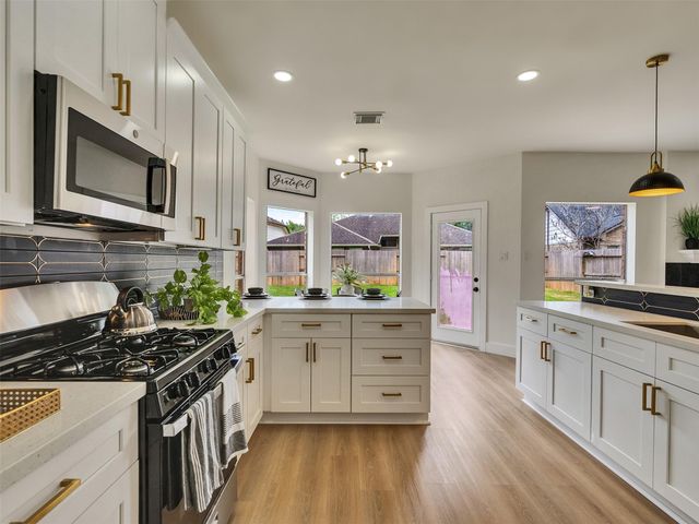 246 Cedar Elm Lane, Sugar Land, TX 77479