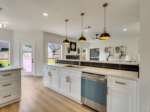 246 Cedar Elm Lane, Sugar Land, TX 77479