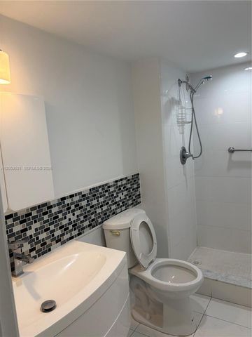 625 Biltmore Way 501, Coral Gables, FL 33134