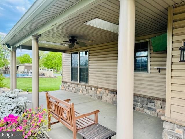 7736 CHAMBERS HILL RD, Harrisburg, PA 17111