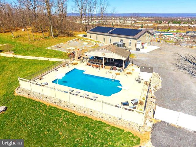 7736 CHAMBERS HILL RD, Harrisburg, PA 17111