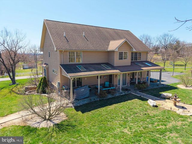 7736 CHAMBERS HILL RD, Harrisburg, PA 17111
