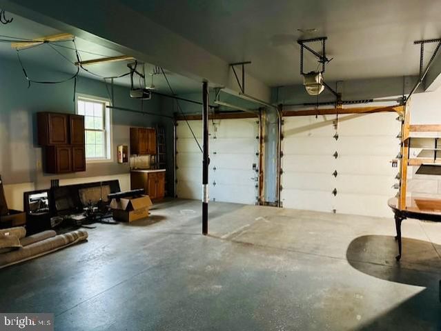 7736 CHAMBERS HILL RD, Harrisburg, PA 17111