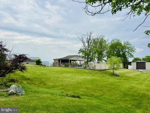7736 CHAMBERS HILL RD, Harrisburg, PA 17111