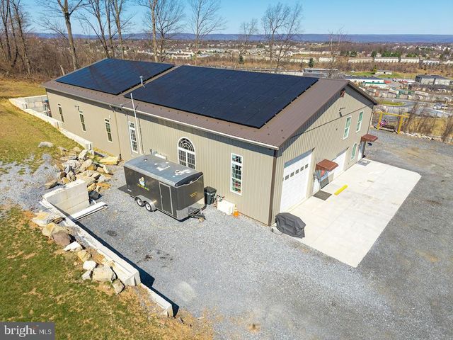 7736 CHAMBERS HILL RD, Harrisburg, PA 17111