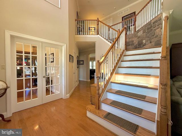 7736 CHAMBERS HILL RD, Harrisburg, PA 17111