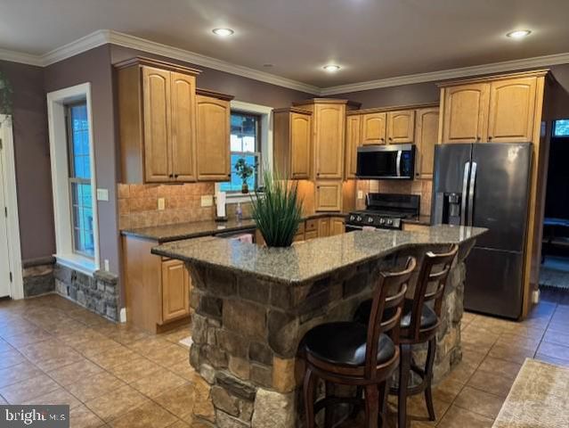 7736 CHAMBERS HILL RD, Harrisburg, PA 17111