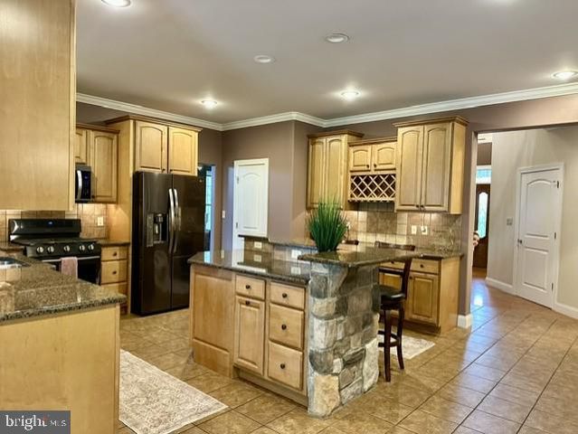 7736 CHAMBERS HILL RD, Harrisburg, PA 17111