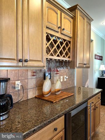 7736 CHAMBERS HILL RD, Harrisburg, PA 17111