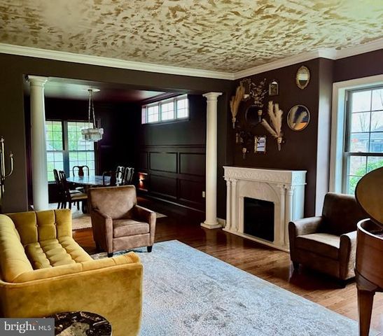 7736 CHAMBERS HILL RD, Harrisburg, PA 17111