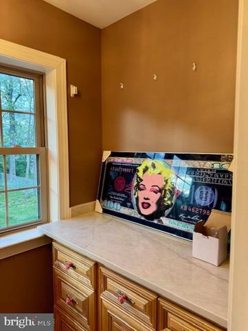 7736 CHAMBERS HILL RD, Harrisburg, PA 17111