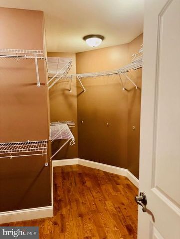 7736 CHAMBERS HILL RD, Harrisburg, PA 17111