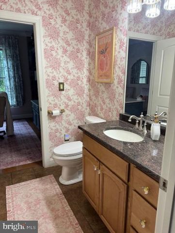 7736 CHAMBERS HILL RD, Harrisburg, PA 17111