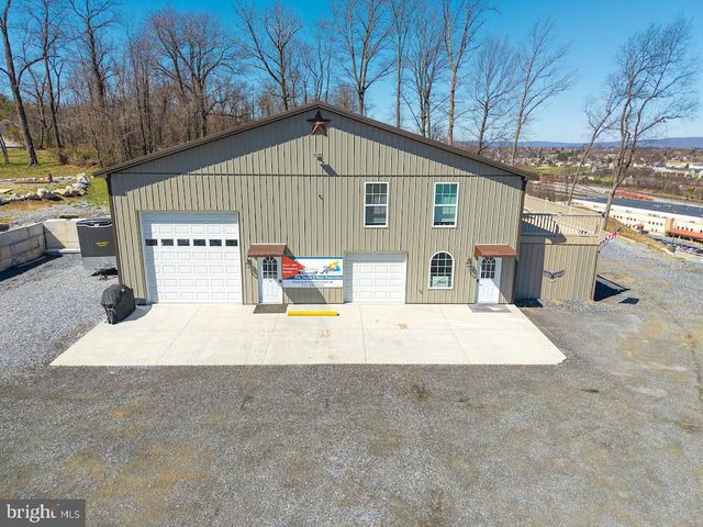 7736 CHAMBERS HILL RD, Harrisburg, PA 17111