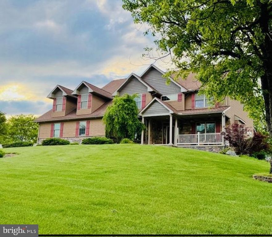 7736 CHAMBERS HILL RD, Harrisburg, PA 17111